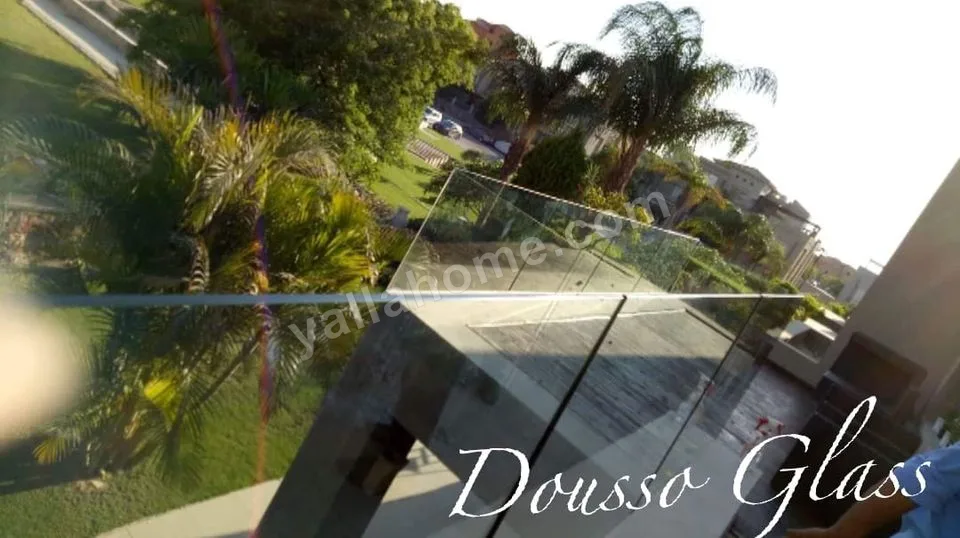 DG / Dousso Glass دي جي/ دوسو للزجاج